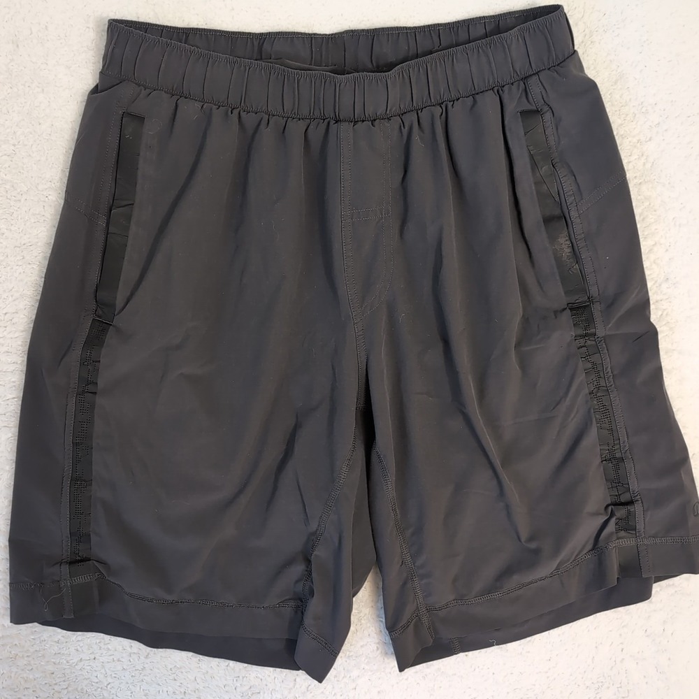 Lululemon Pace Breaker‎ Lined Activewear 8.5" Inseam Shorts Gray Men's M 28